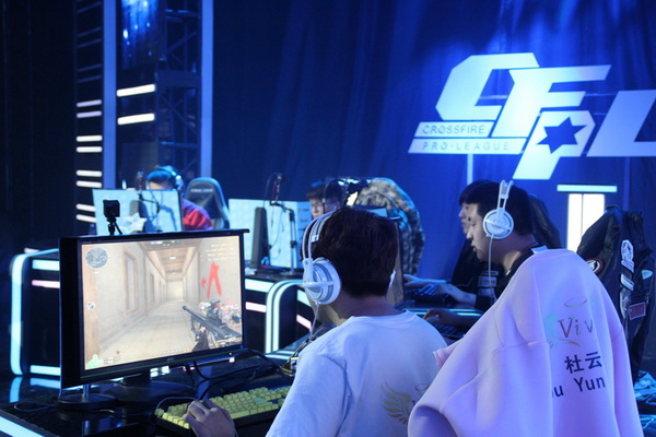 马丁内斯 马丁内斯