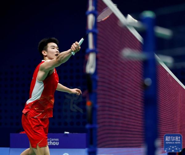 在与什琴斯 在与什琴斯