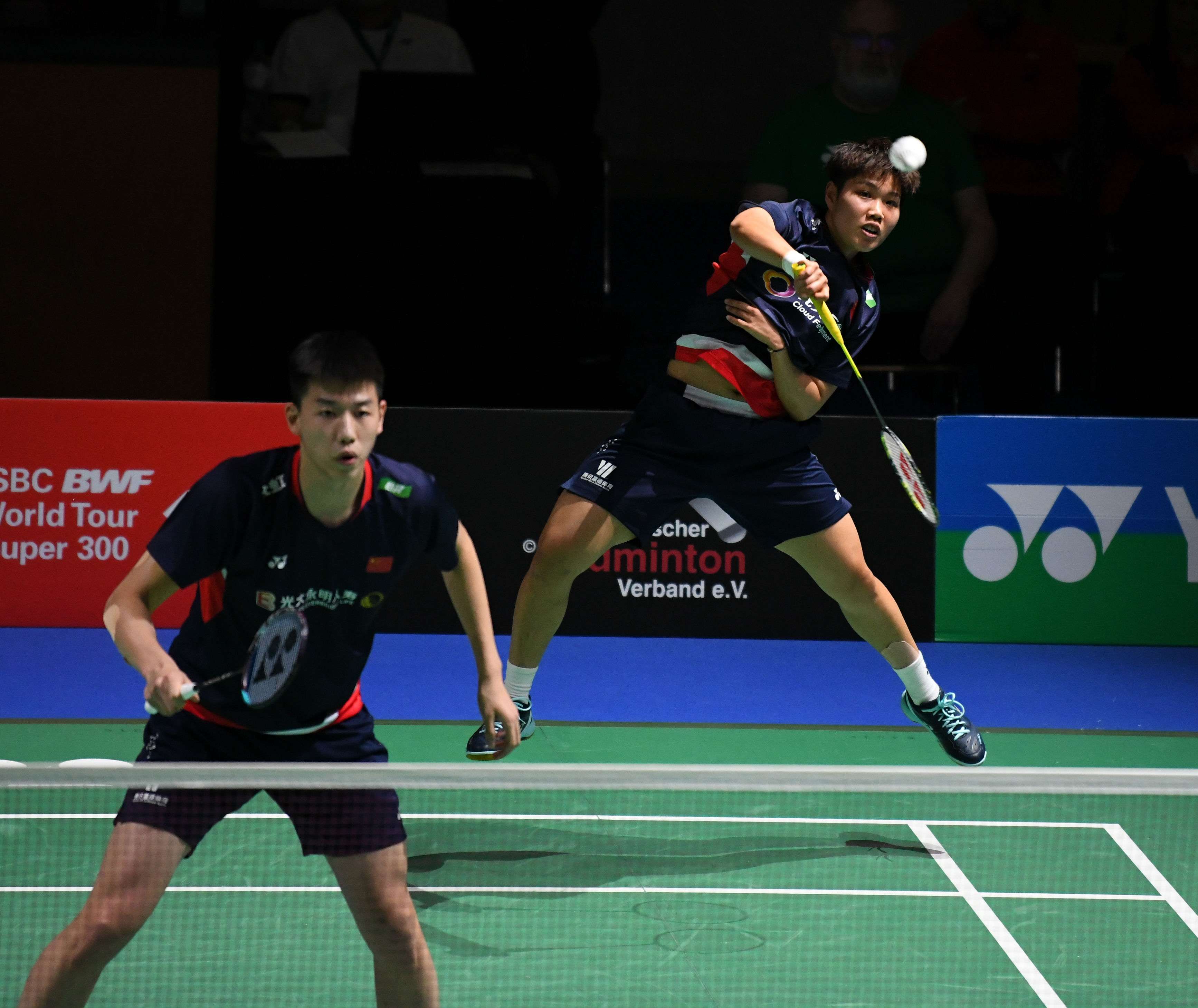 赛场分心时 赛场分心时